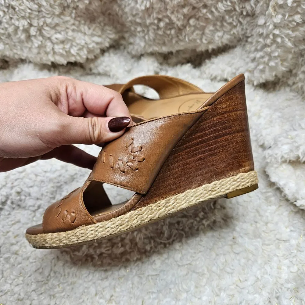 Jack Rogers Sophia Tan‎ Leather Wedge Sandals size 8